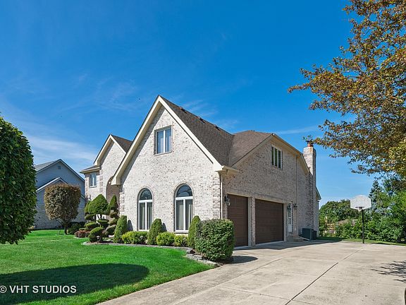 5th image of 198 Hillandale Dr