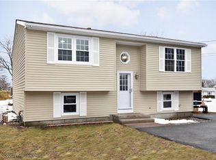 205 Armstrong Ave, Warwick, RI 02889