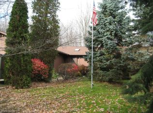 19782 Bowman Dr, Strongsville, OH