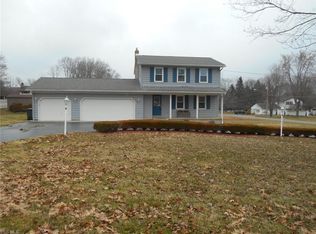 7201 Northview Dr, Brookfield, OH 44403