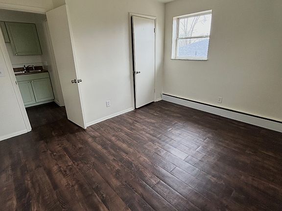 5th image of 2992 Woodrow Ave APT 7