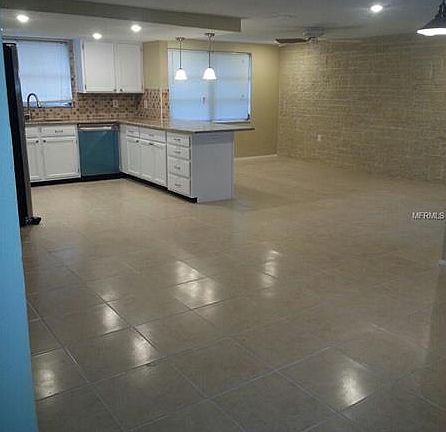 3rd image of 9811 Gray Fox Ln