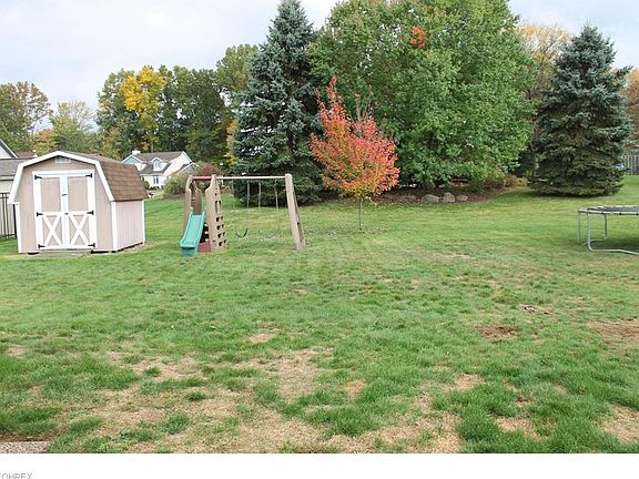 2nd image of 1343 Huntington Ct
