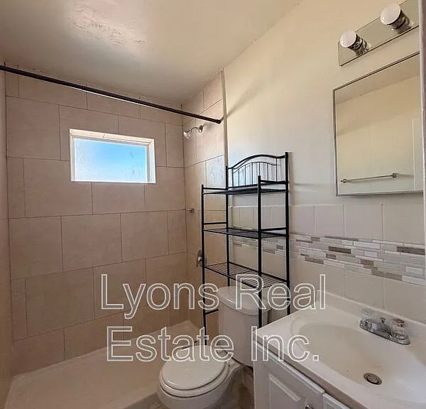 1935 Ricardo Ave #A — Photo 11