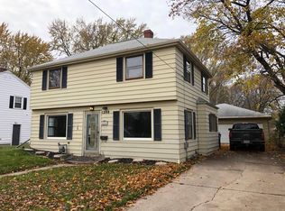 1208 S Baird St, Green Bay, WI 54301
