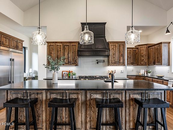 4th image of 5842 Snow Basin Rd