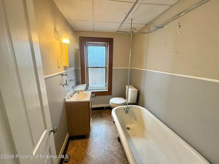 1403 N Sumner Ave — Photo 6