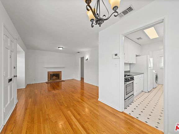 5th image of 10800 Esther Ave