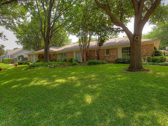 4th image of 4124 Hildring Dr E