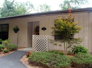 30B Long Bow Ln, Franklin, NC 28734