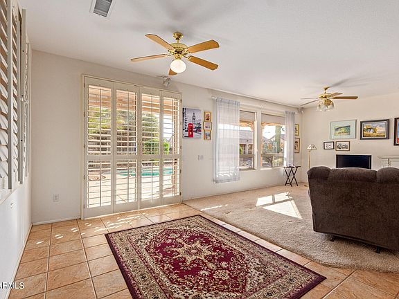 4th image of 15743 W GOLDENROD Drive