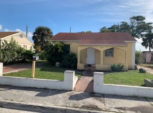 809 W 5th St, Riviera Beach, FL 33404