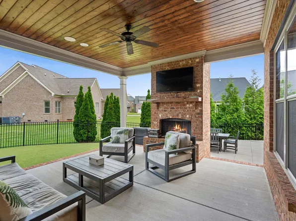 1022 Julian Way, Murfreesboro, TN 37128