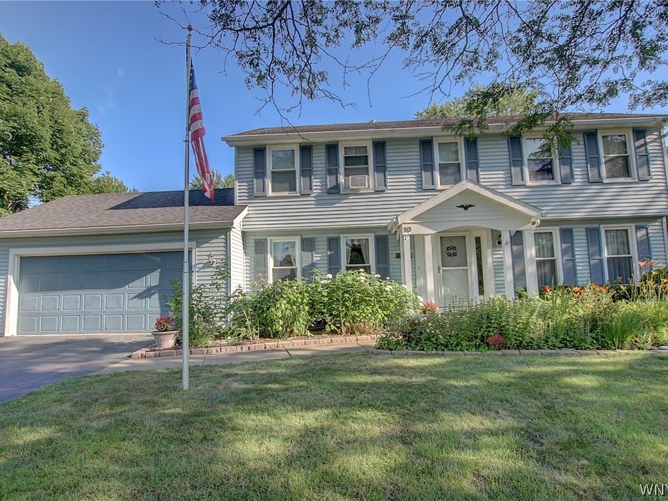 1st image of 10 Regalwood Dr