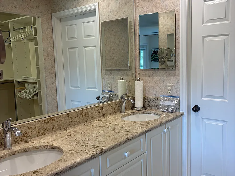 19315 Water Oak Dr #101 — Photo 9