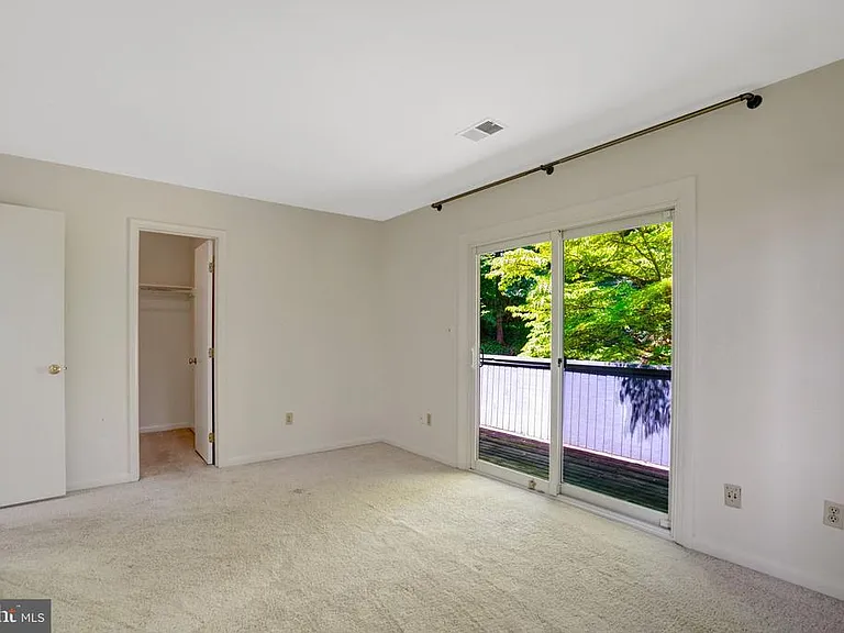 203 W Glendale Ave — Photo 55