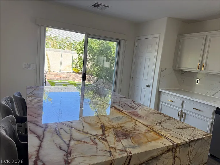 1141 Cathedral Ridge St — Photo 23
