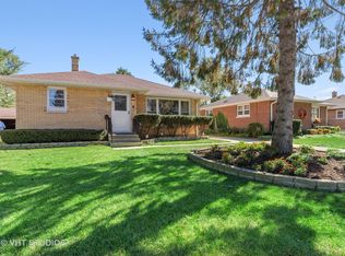 1817 Linden Ave, Waukegan, IL 60087