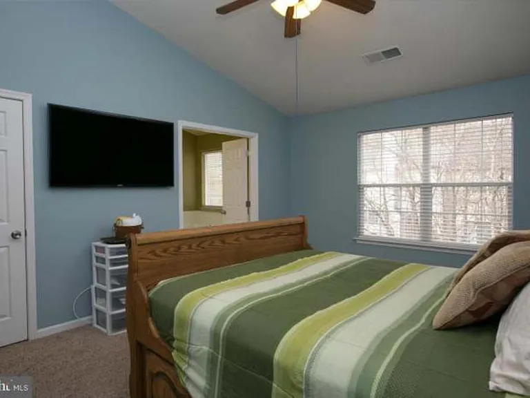 8130 Mallard Shore Dr — Photo 2