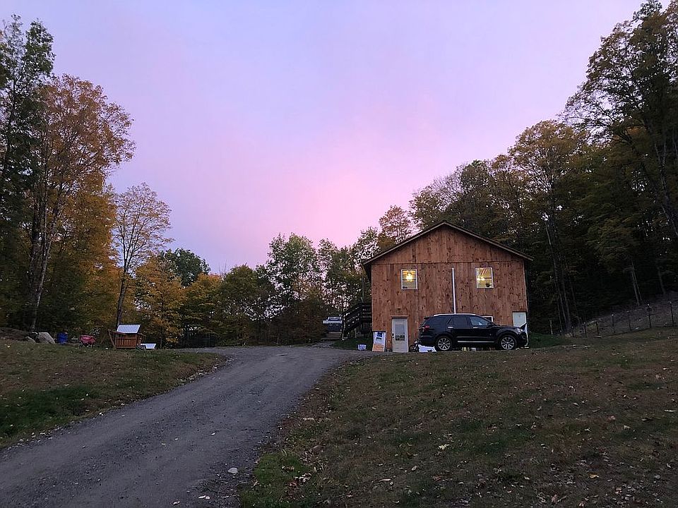 2nd image of 8 Squirrel Dr