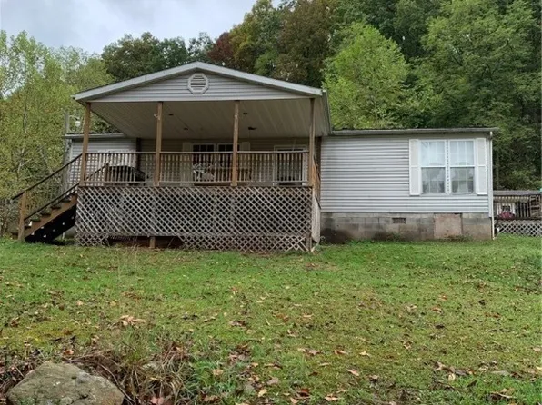 1403 Ossia Rd, Duck, WV 25063