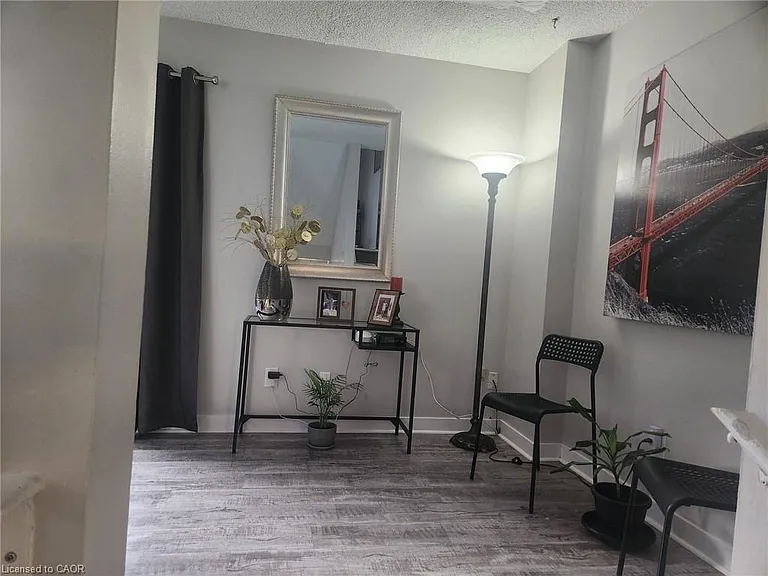 135 Chalmers St S #72 — Photo 5