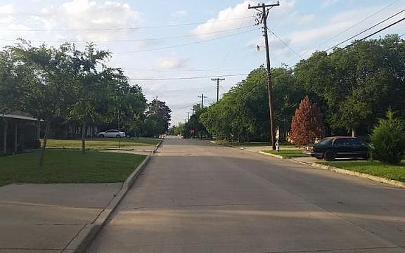 3rd image of 804 S Main St