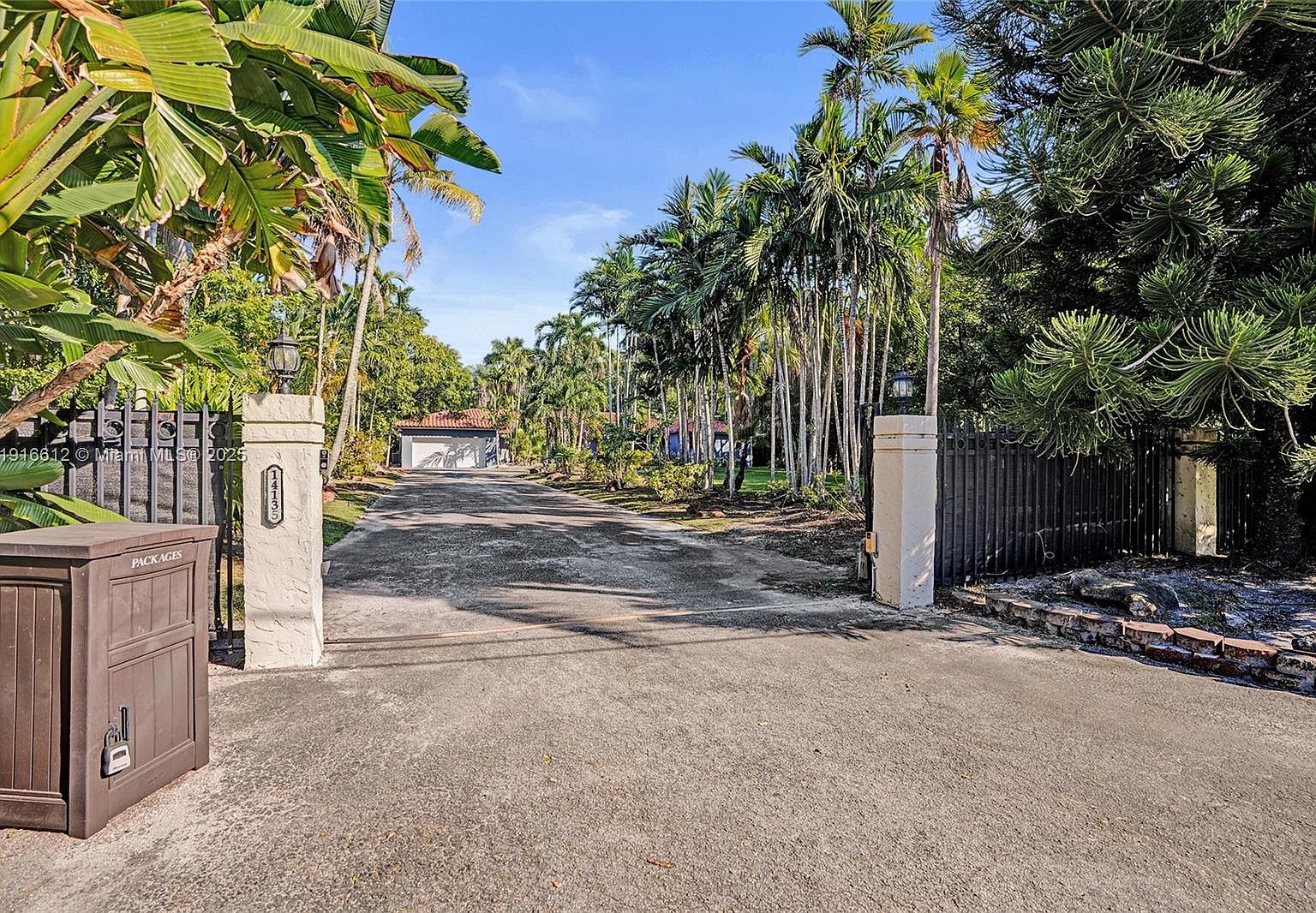 14 miles 4,258 elevation gain Red pine lake pfeifferhorn peak \, image size:1536x1066