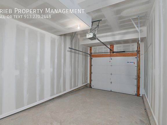 4th image of 3256 N 103rd Pl