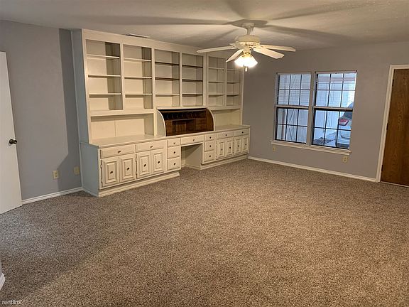 Bonus Room with 2 storage closets