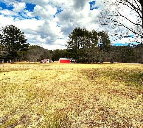 2nd image of 311 Treetop Dr