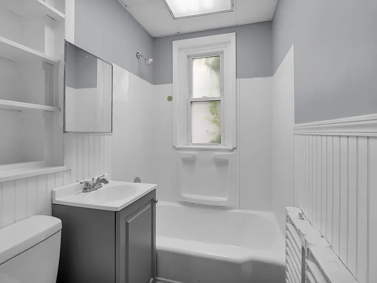 1428 W Gordon St — Photo 12