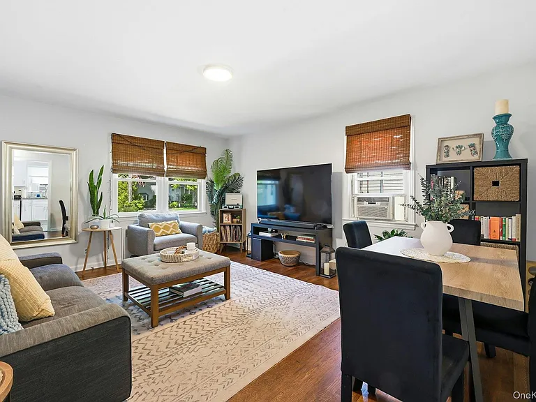 135 Woolsey Ave — Photo 5