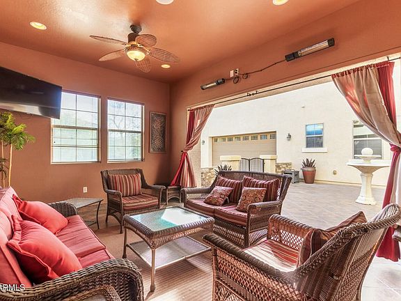 4th image of 2830 E JANELLE Way