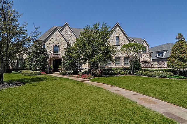 1st image of 2947 Belclaire Dr