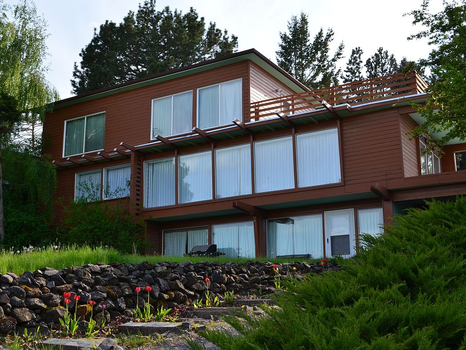 1st image of 1155 NE Orchard Dr