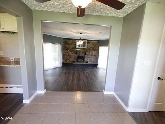 5th image of 262 Hillside Dr