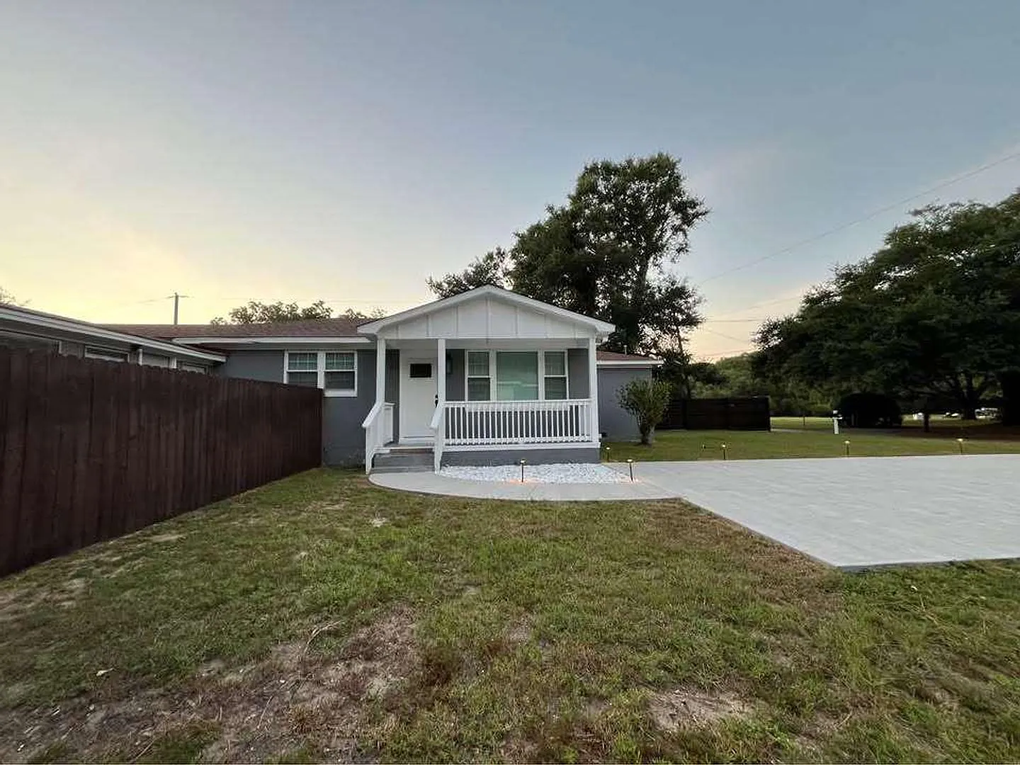 2143 Shrimp St Charleston, SC 29412 — Photo 1