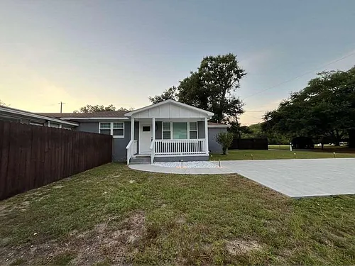 2143 Shrimp St Photo 1