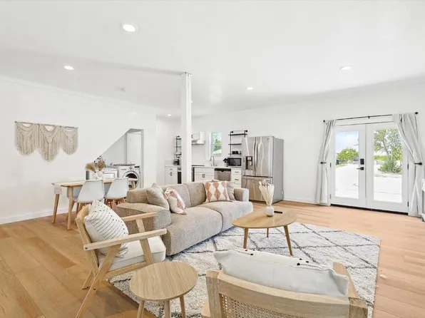 3322 Darby Ln, Denton, TX