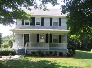 8 Stanavage Rd, Colchester, CT 06415