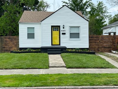 20461 Pinehurst St, Detroit, MI, 48221