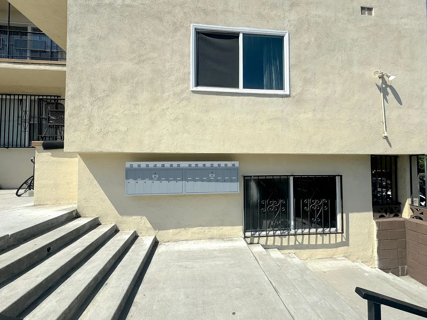 Hobart Apt — Photo 2