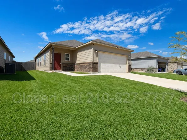 14635 Hackamore Way, Elmendorf, TX 78112