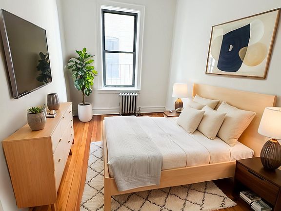 3rd image of 31-19 32nd St #17