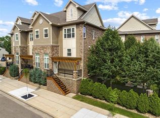 1 7th Ave N, Hopkins, MN 55343