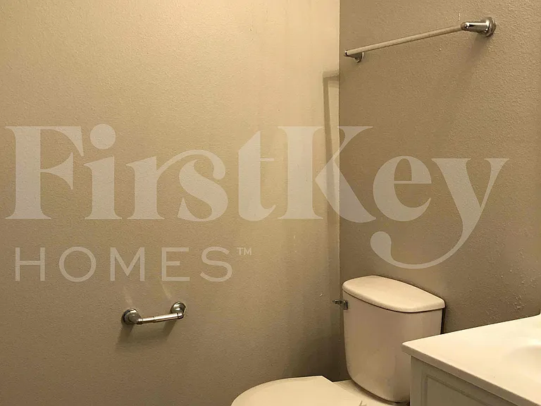 11205 Fall Dr — Photo 5