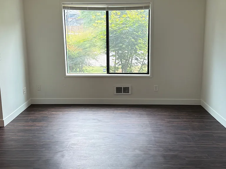 1001 N 6th St #5 — Photo 5