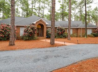 16 Talladale Ct, Pinehurst, NC 28374