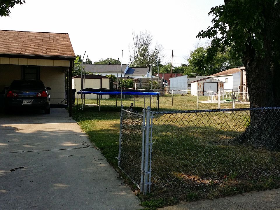 2nd image of 5331 Carswell Ave